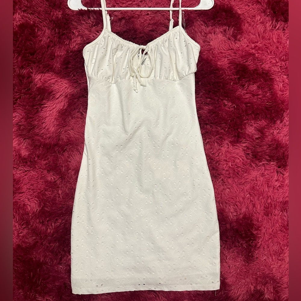 White mini floral tight dress